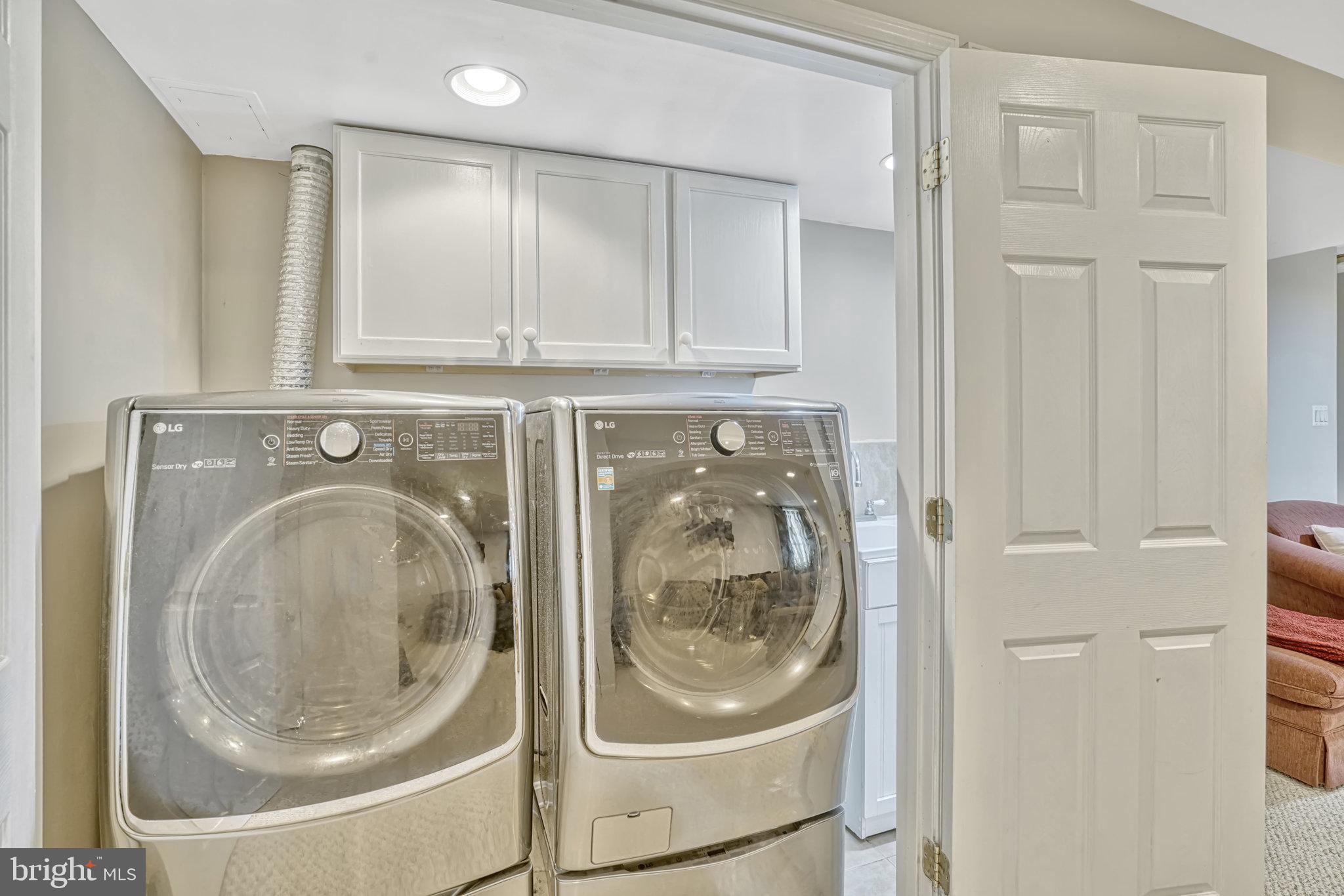 LAKEWOOD HILLS - Residential