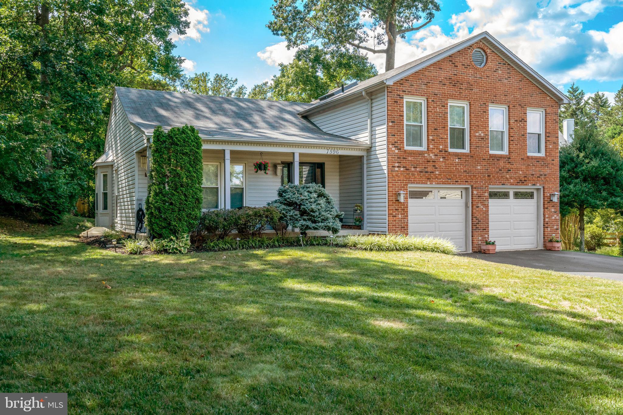 LAKEWOOD HILLS - Residential