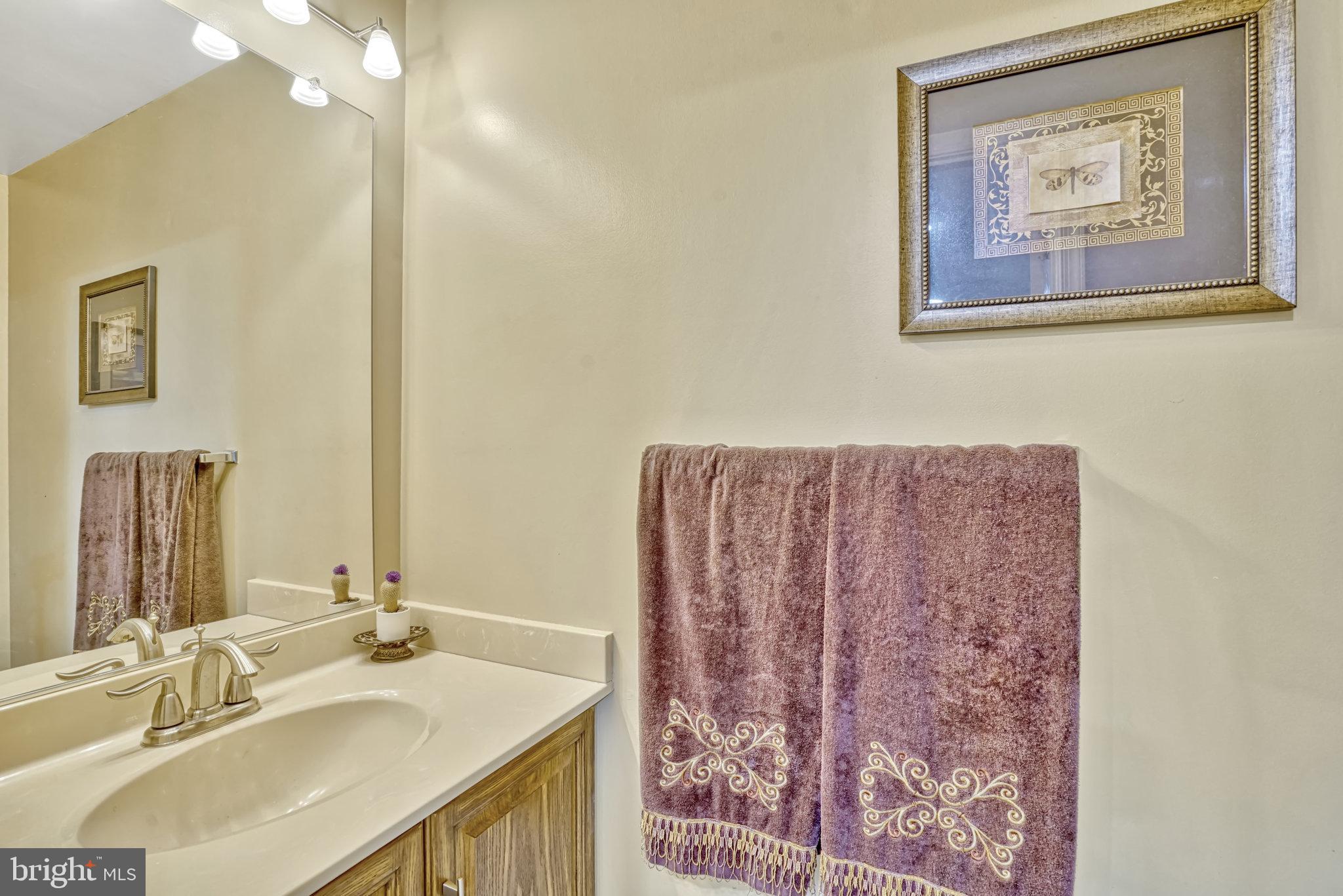 LAKEWOOD HILLS - Residential