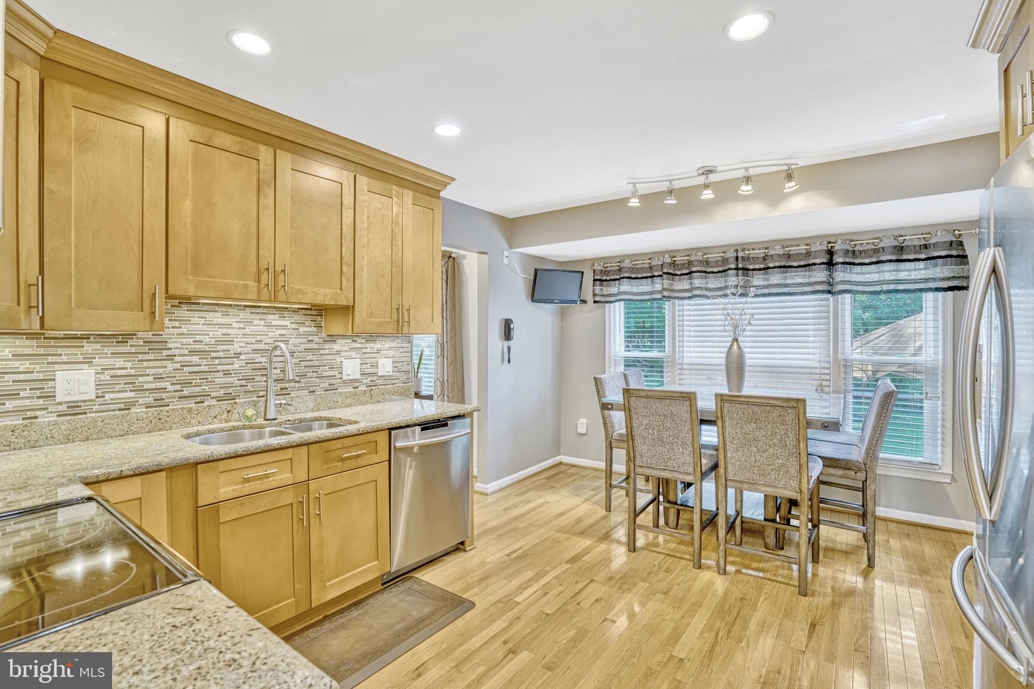 LAKEWOOD HILLS - Residential