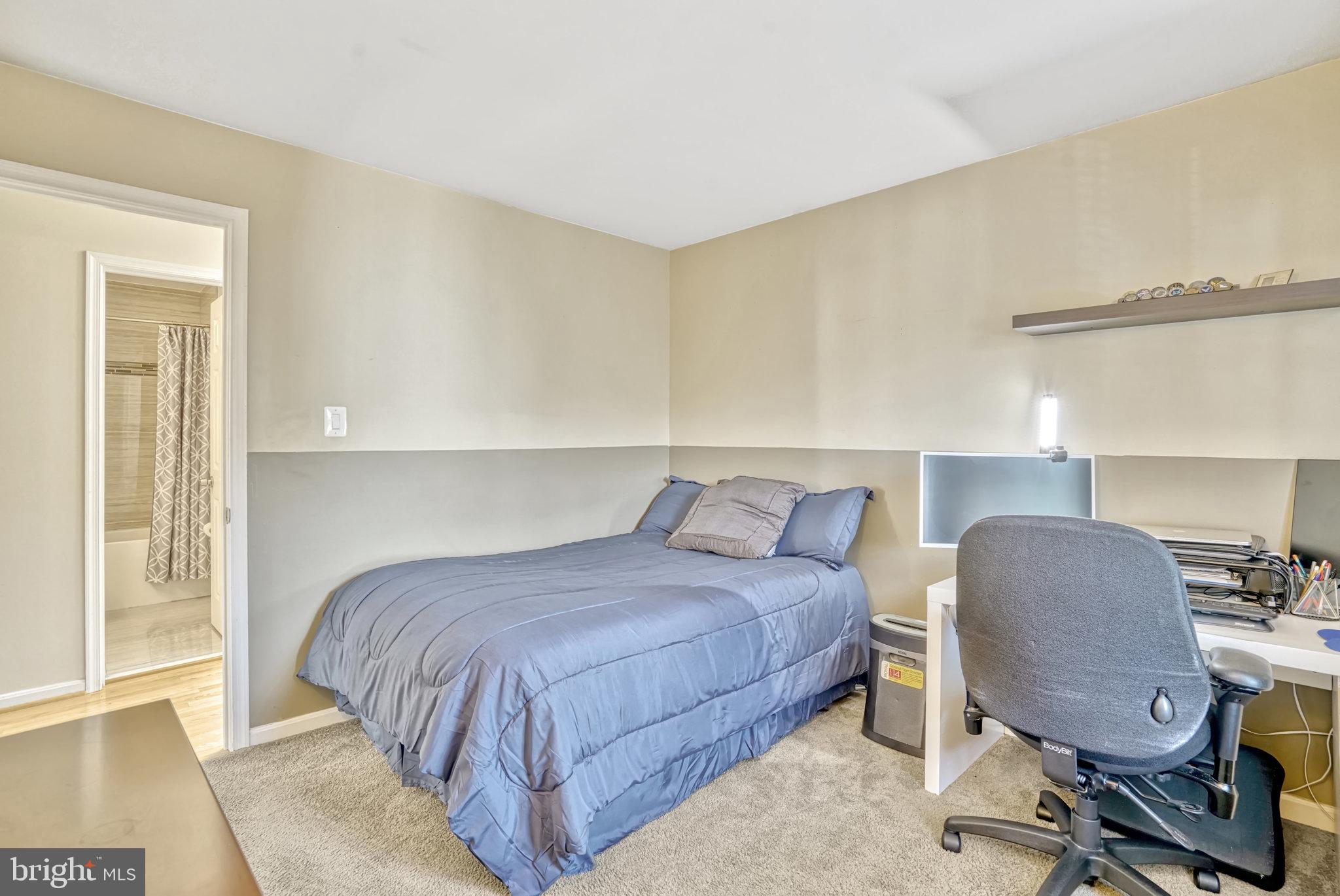 LAKEWOOD HILLS - Residential