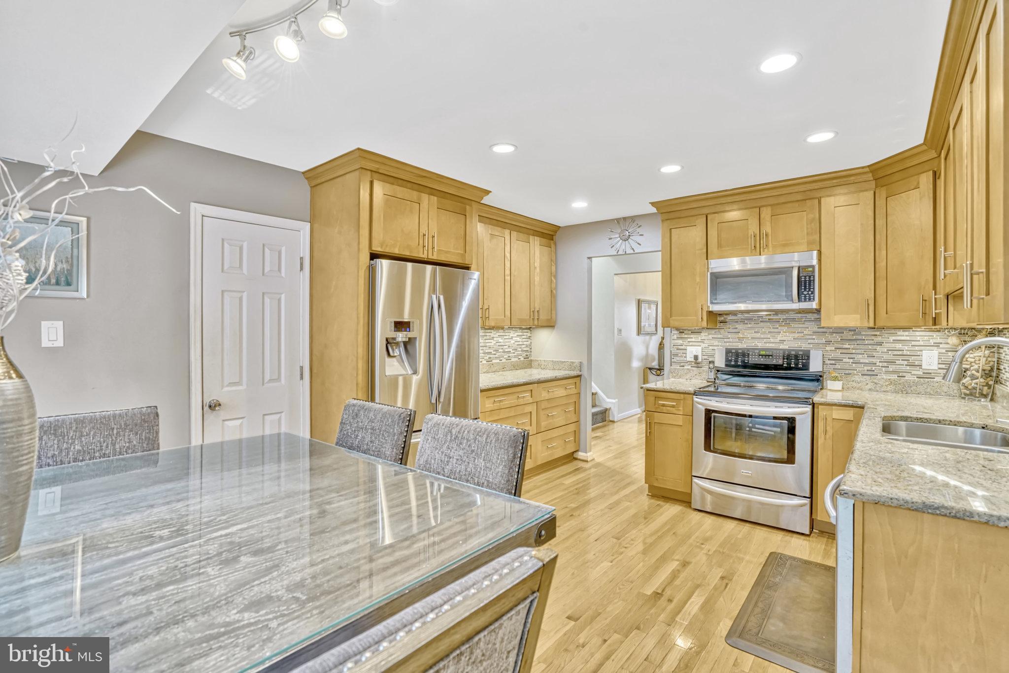LAKEWOOD HILLS - Residential