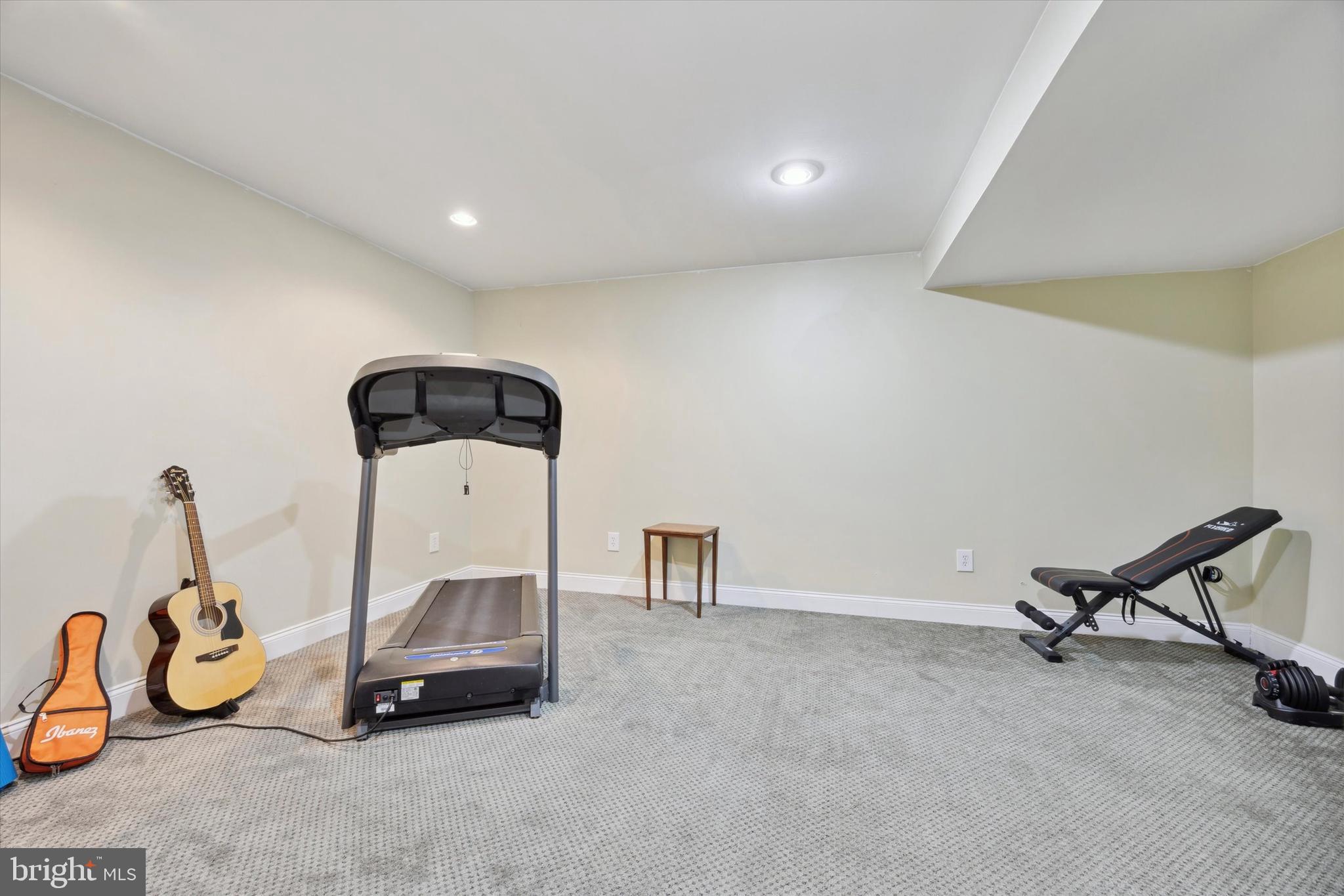 CLOVER MEADOWS - Residential