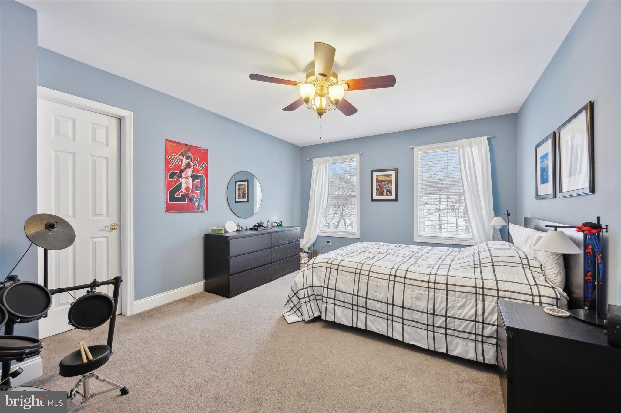 CLOVER MEADOWS - Residential