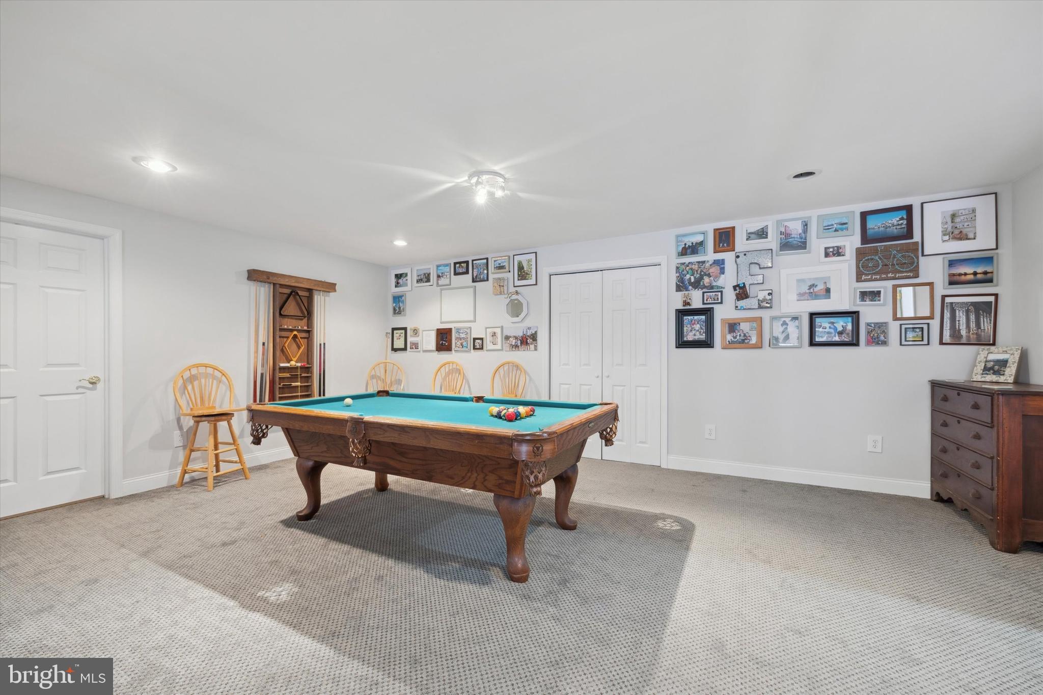 CLOVER MEADOWS - Residential