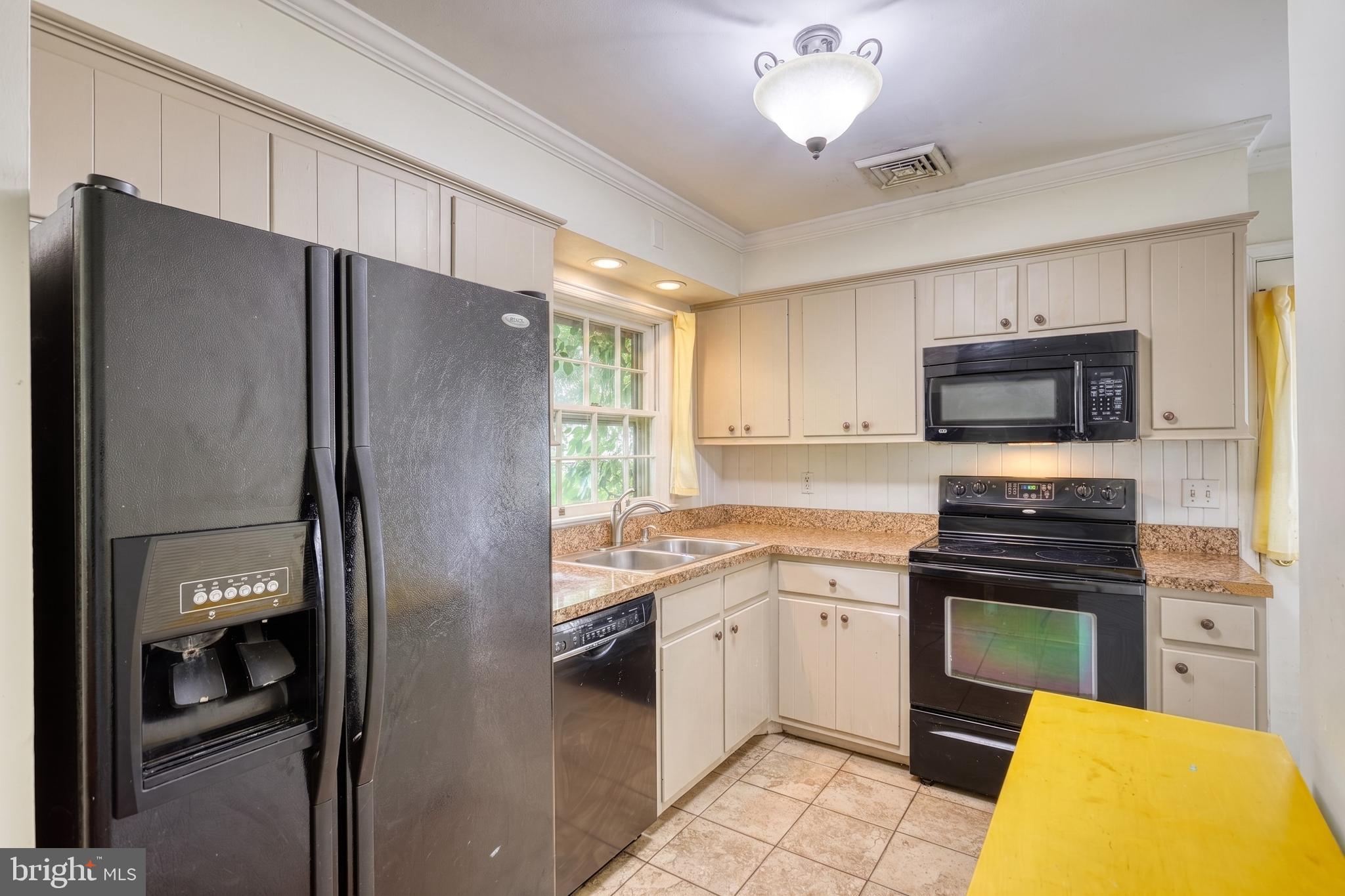 RIVERVIEW - Residential