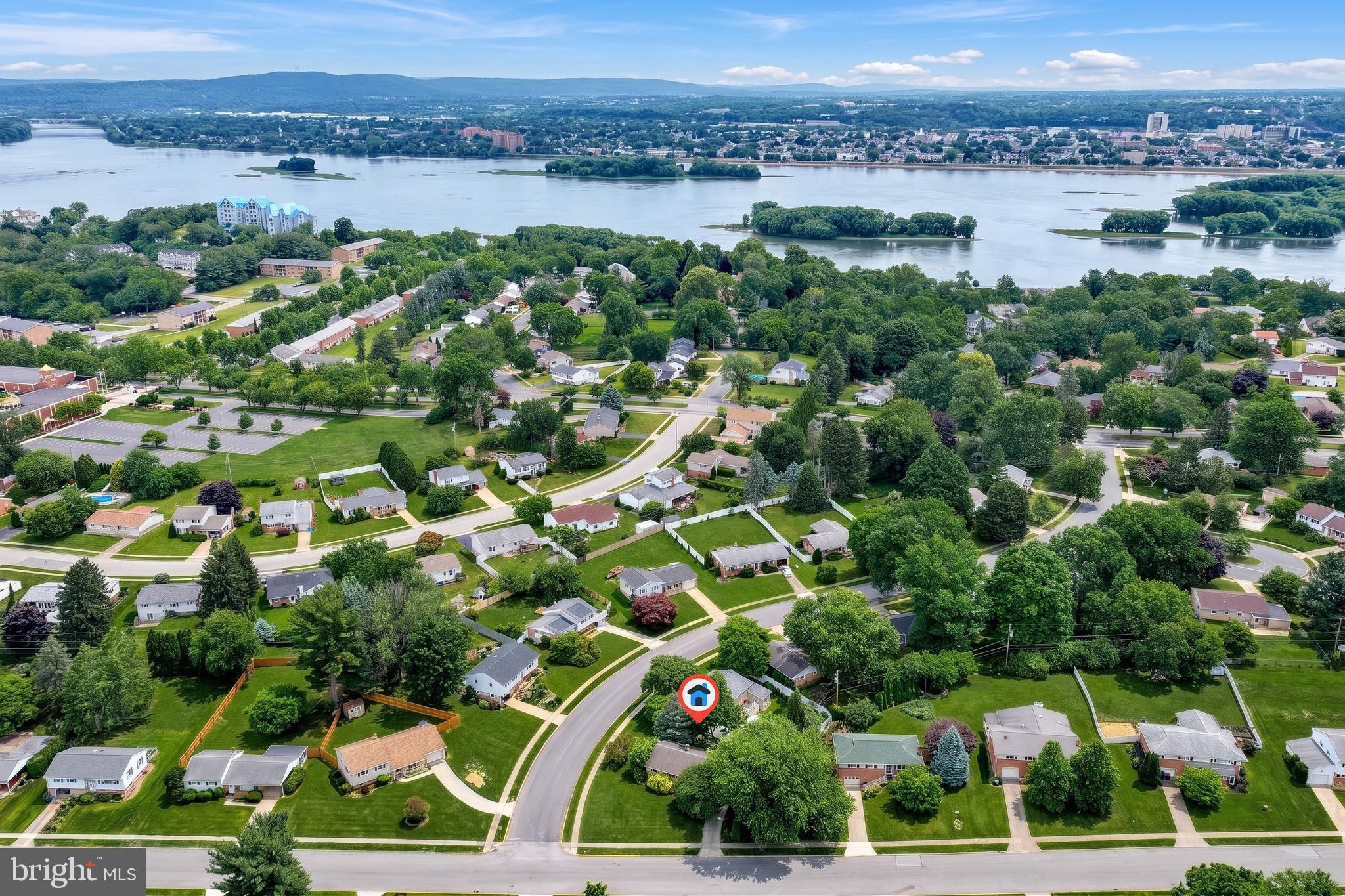RIVERVIEW - Residential