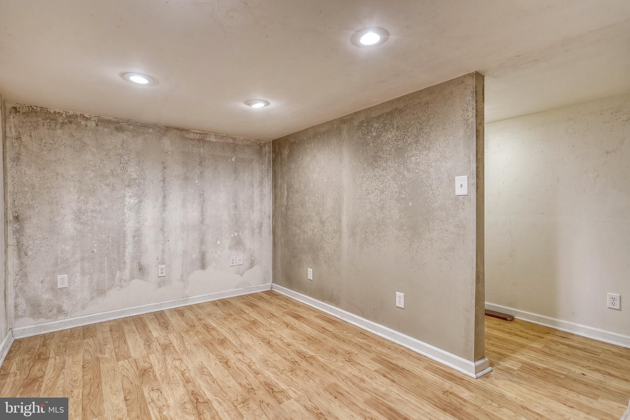 RIVERVIEW - Residential