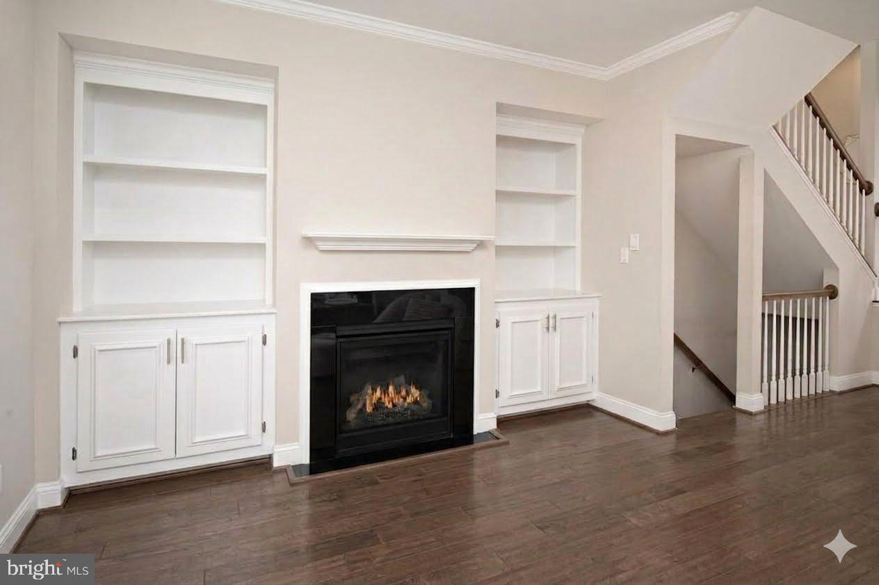 ANNAPOLIS TOWNES AT NEAL FARM - Residential