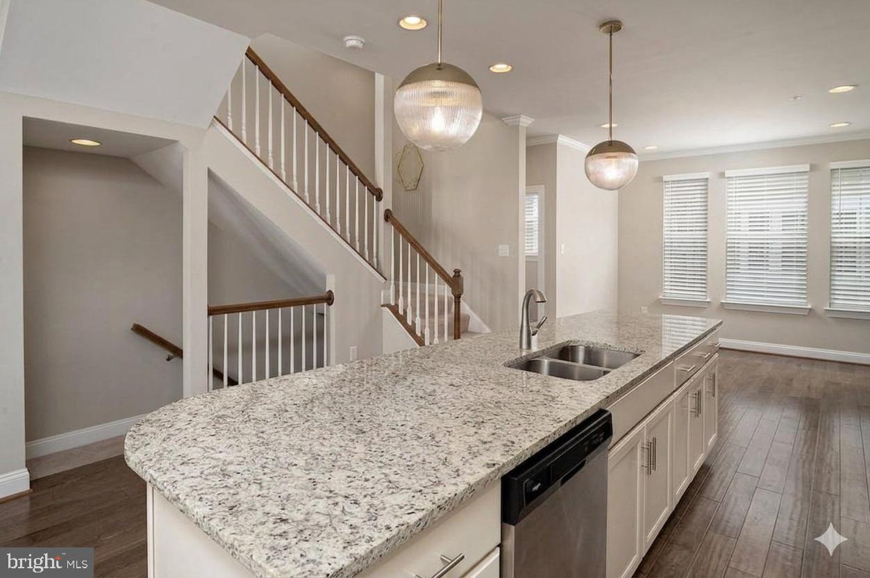 ANNAPOLIS TOWNES AT NEAL FARM - Residential