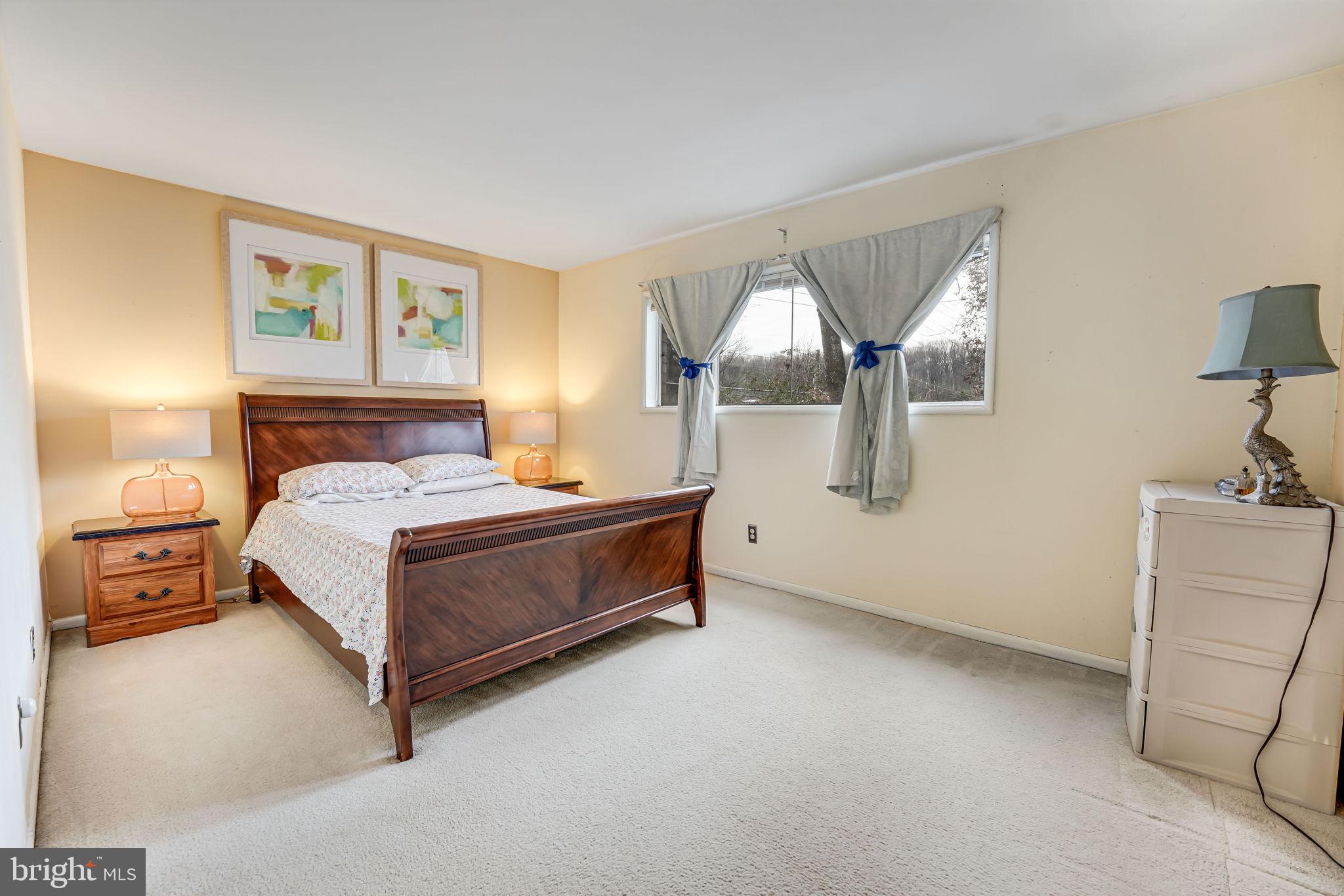 HERITAGE WOODS NORTH - Residential