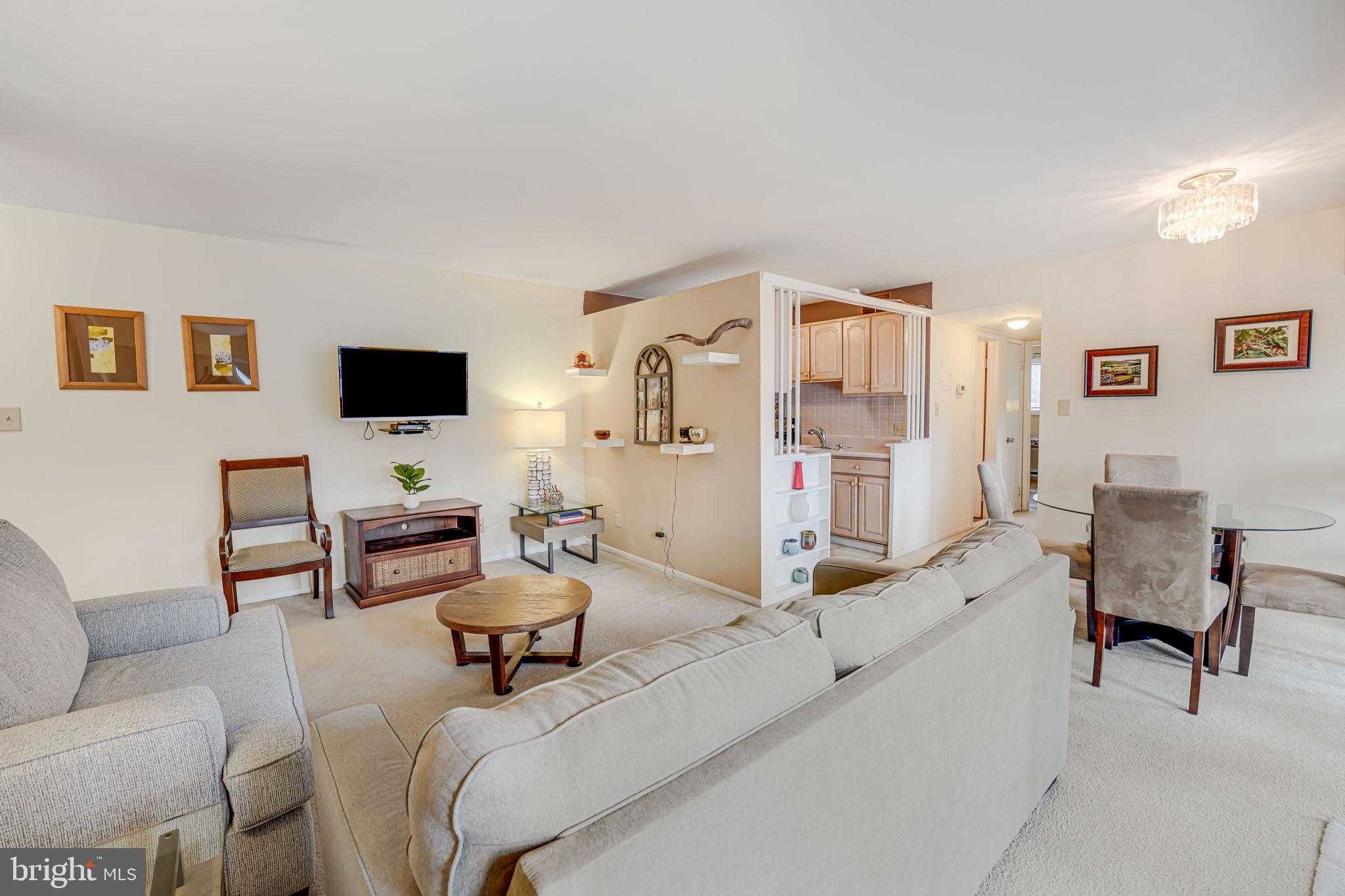 HERITAGE WOODS NORTH - Residential