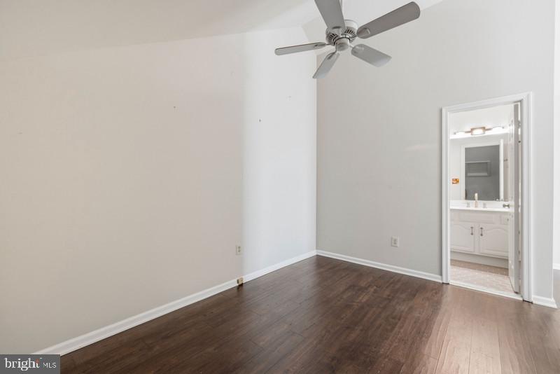 HAMPTON POINTE - Residential