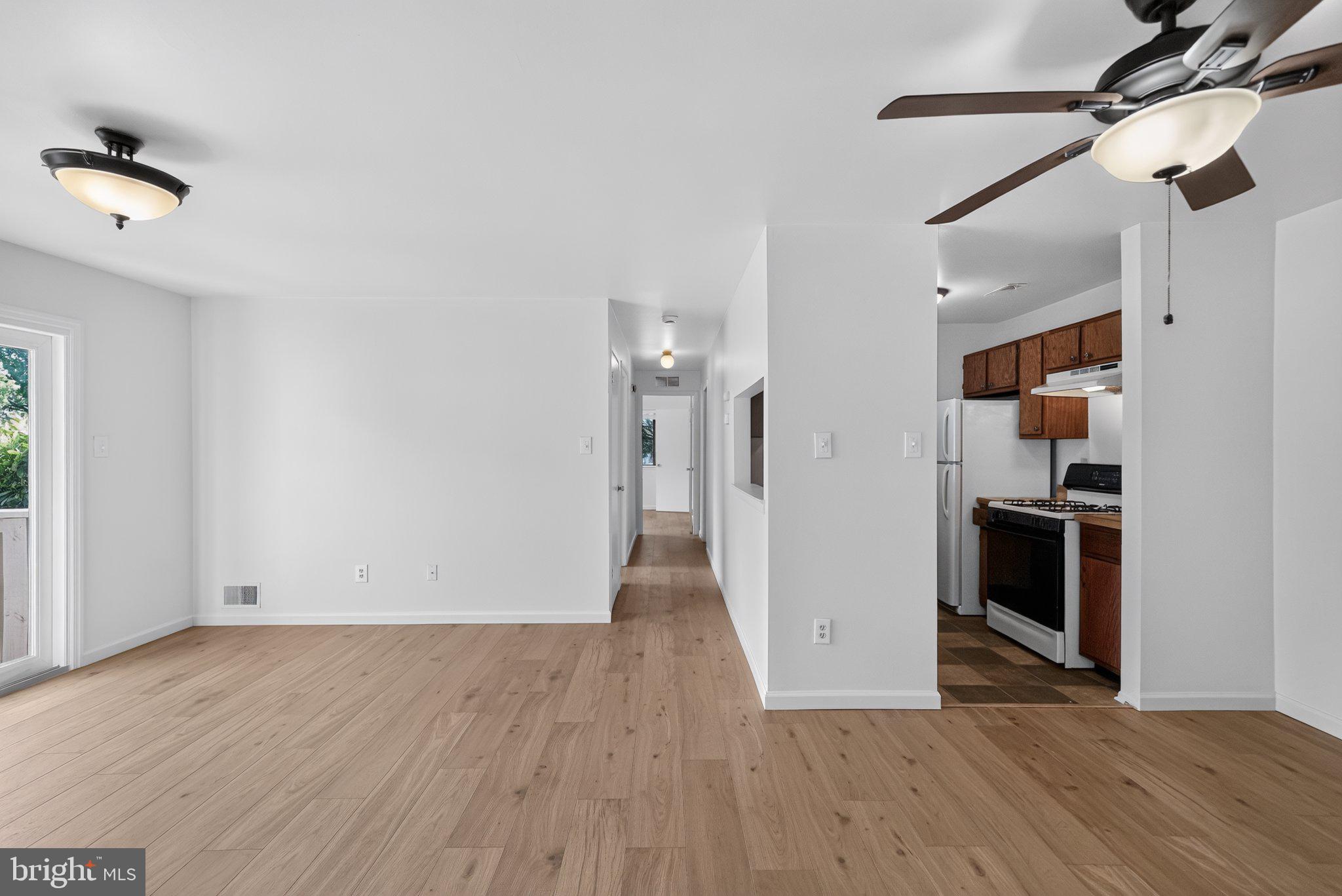WOOD HOLLOW - Residential
