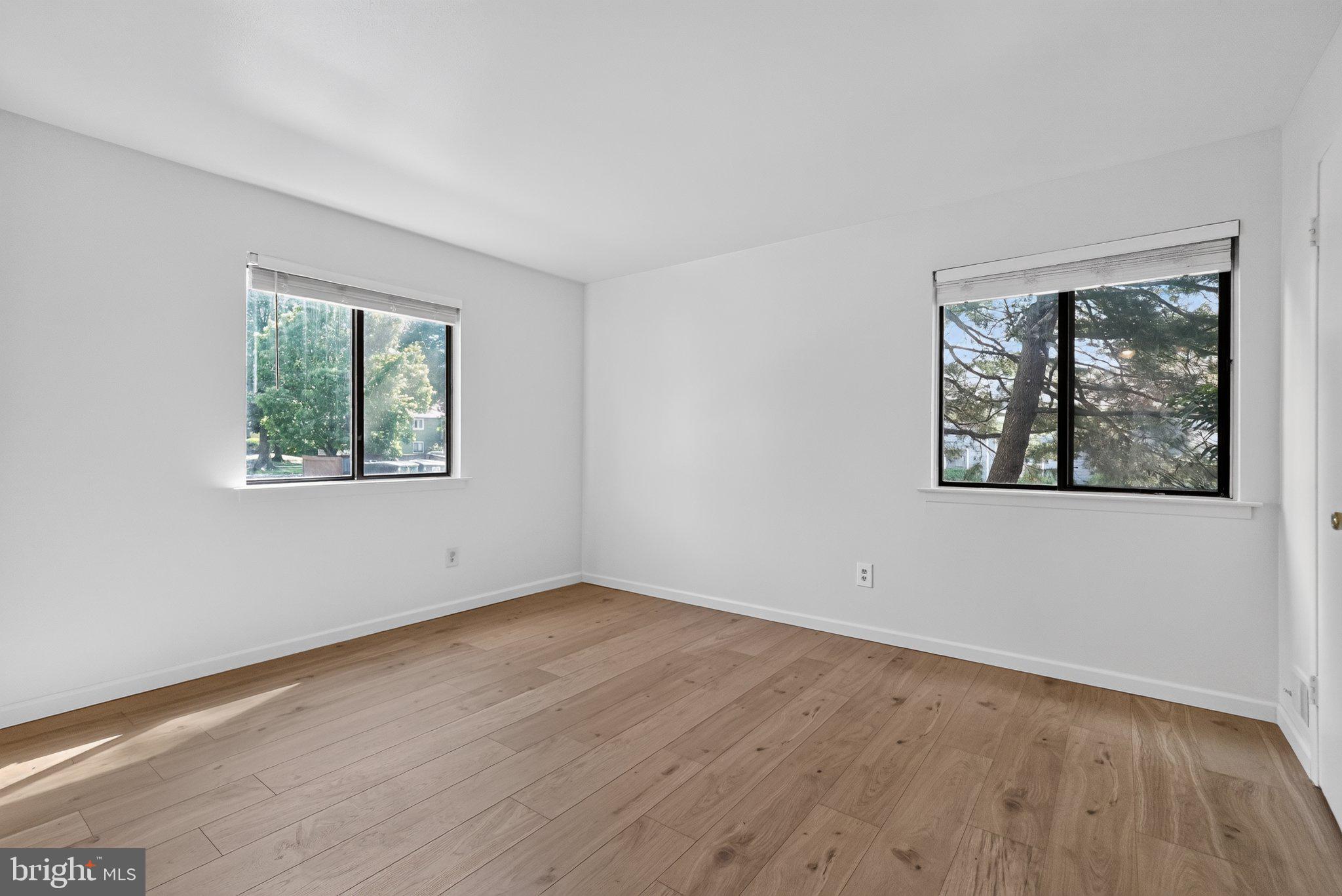 WOOD HOLLOW - Residential