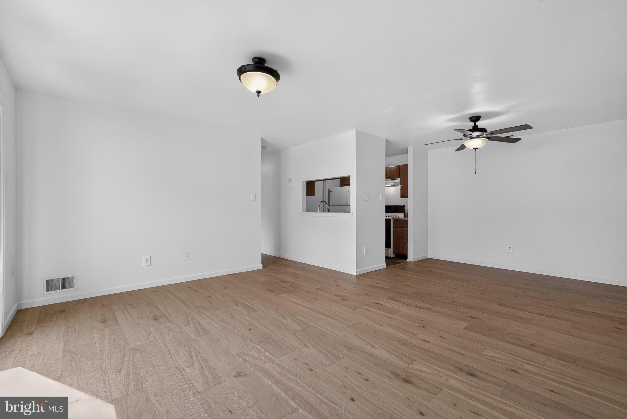 WOOD HOLLOW - Residential