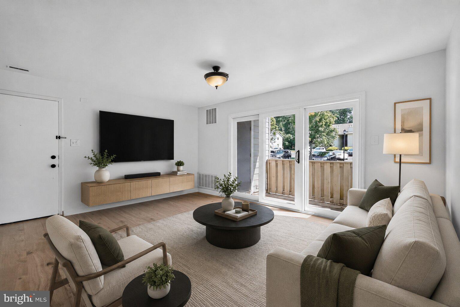 WOOD HOLLOW - Residential