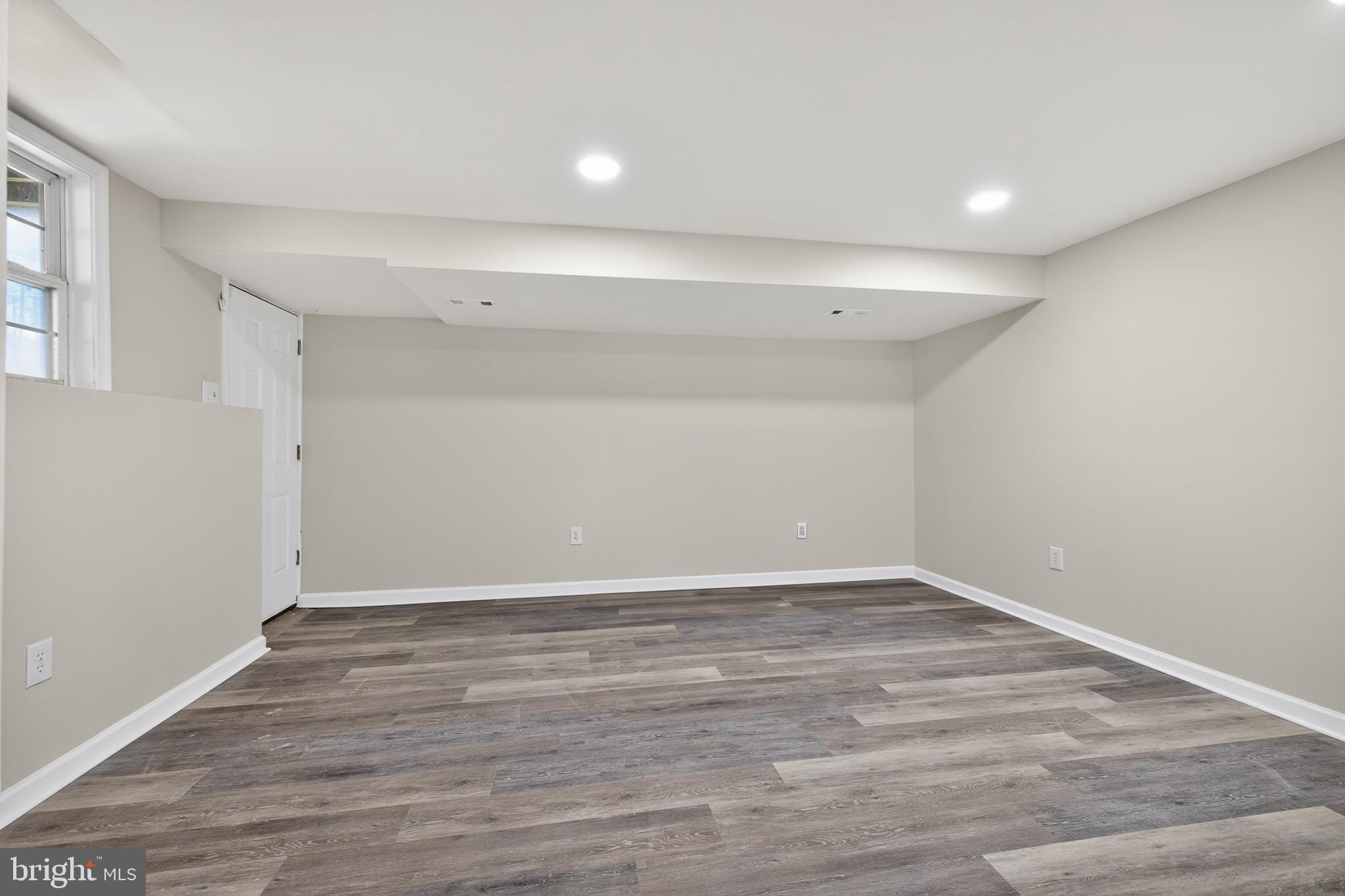 NEWTOWNE VILLAGE - Residential