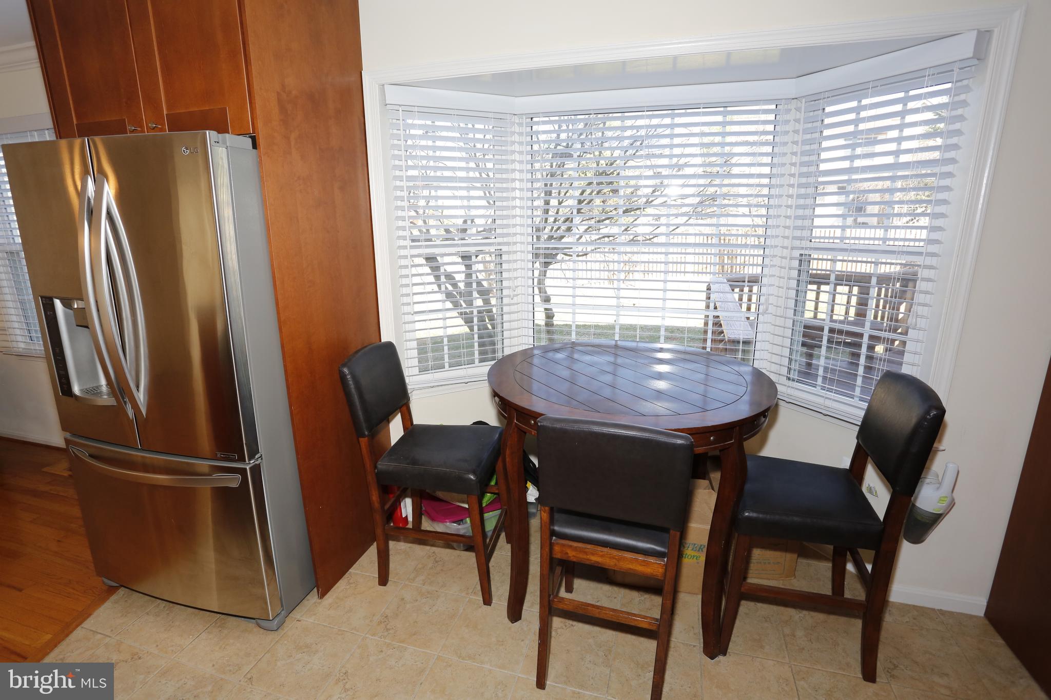 WASHINGTONIAN VILLAGE - Residential Lease