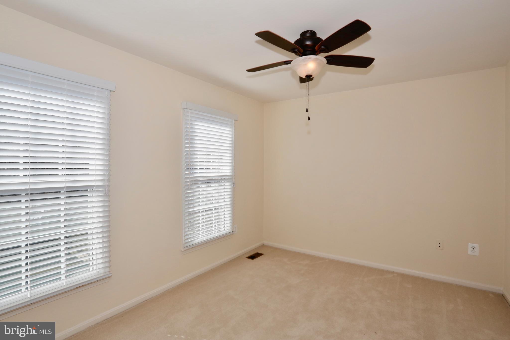 WASHINGTONIAN VILLAGE - Residential Lease
