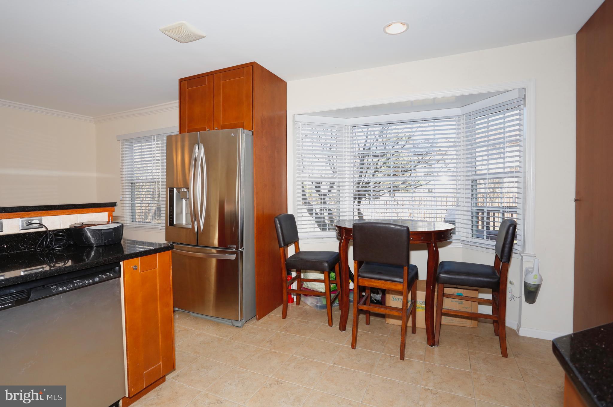 WASHINGTONIAN VILLAGE - Residential Lease