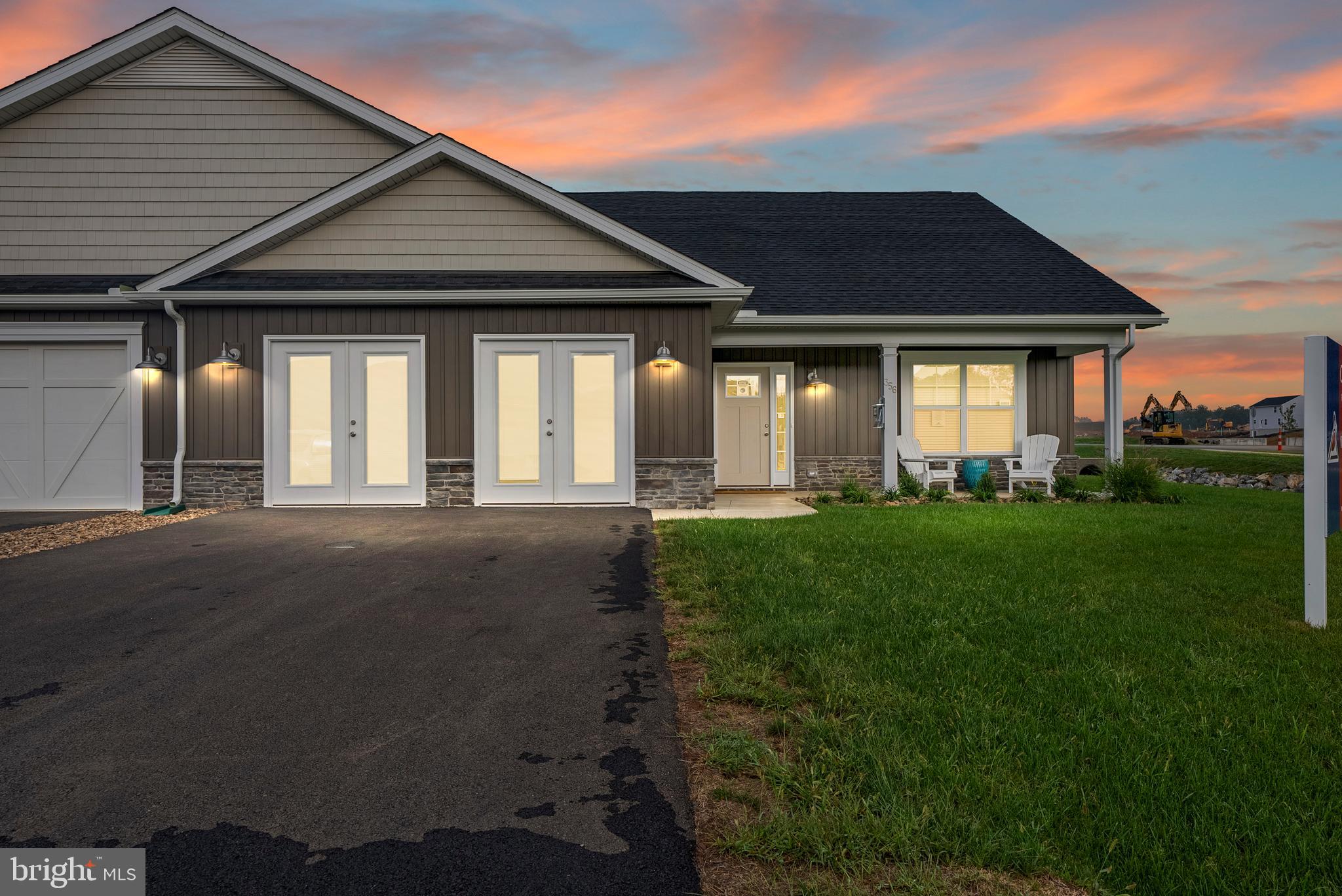 CARDINAL POINTE - Residential