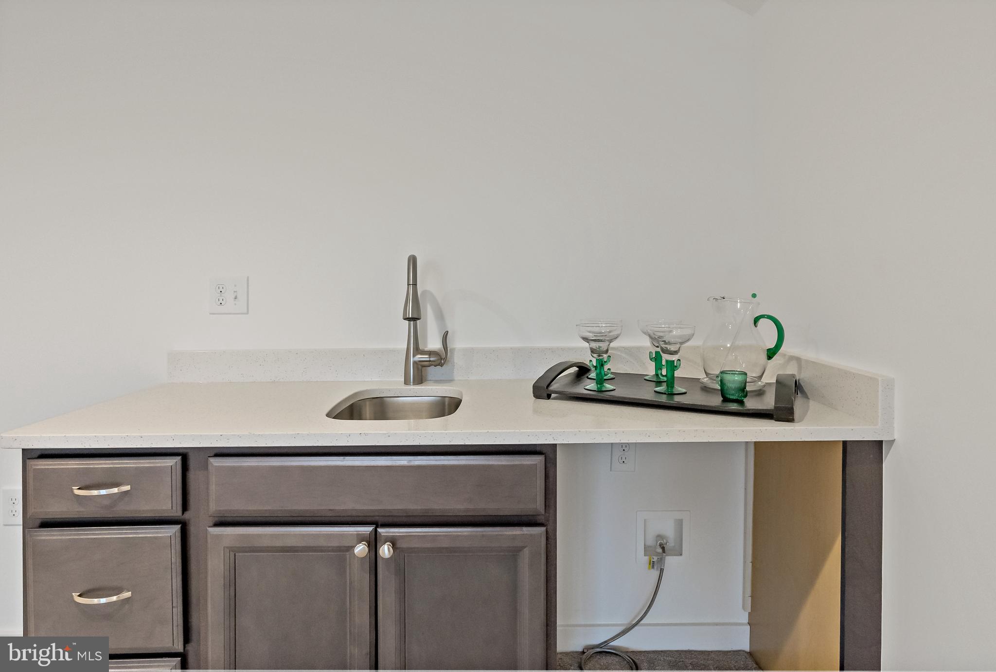 CARDINAL POINTE - Residential