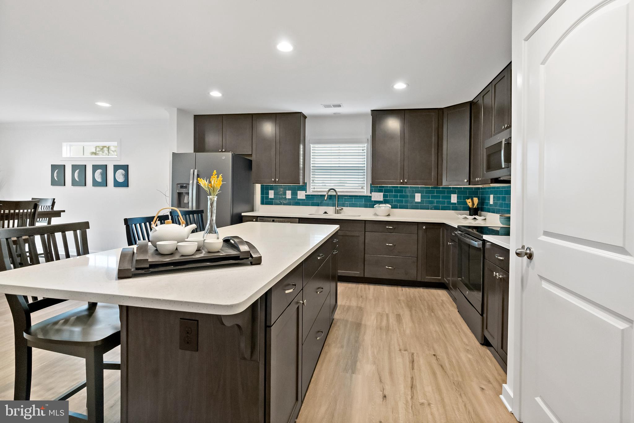 CARDINAL POINTE - Residential