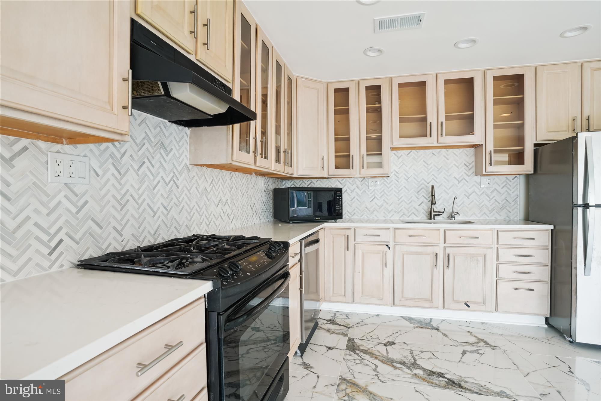 COVE POINT - Residential