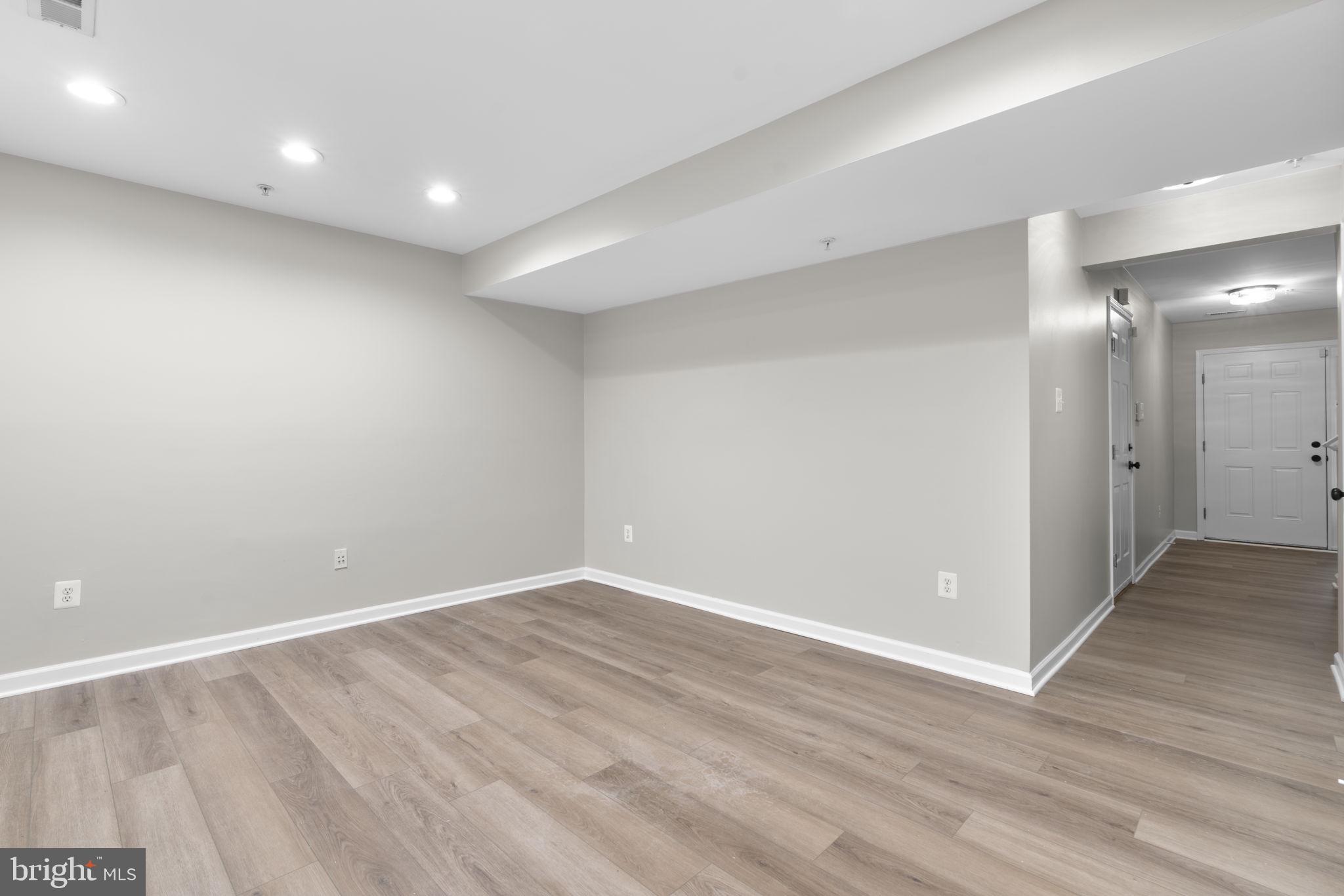 THE OAKS AT WATERS EDGE - Residential