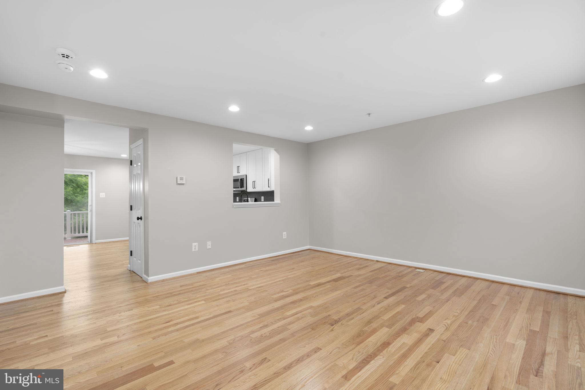 THE OAKS AT WATERS EDGE - Residential