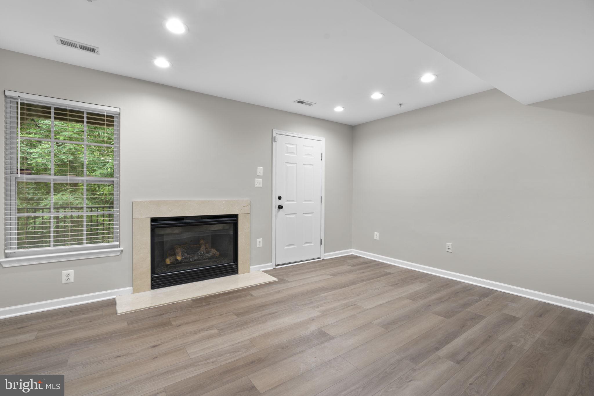 THE OAKS AT WATERS EDGE - Residential