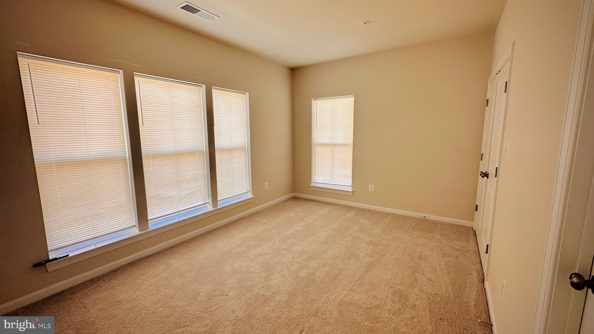 QUINCE ORCHARD - Residential Lease