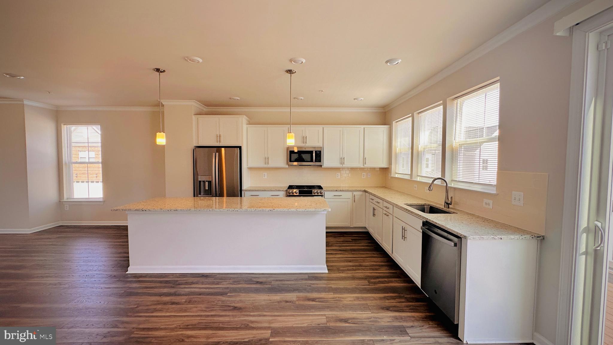 QUINCE ORCHARD - Residential Lease
