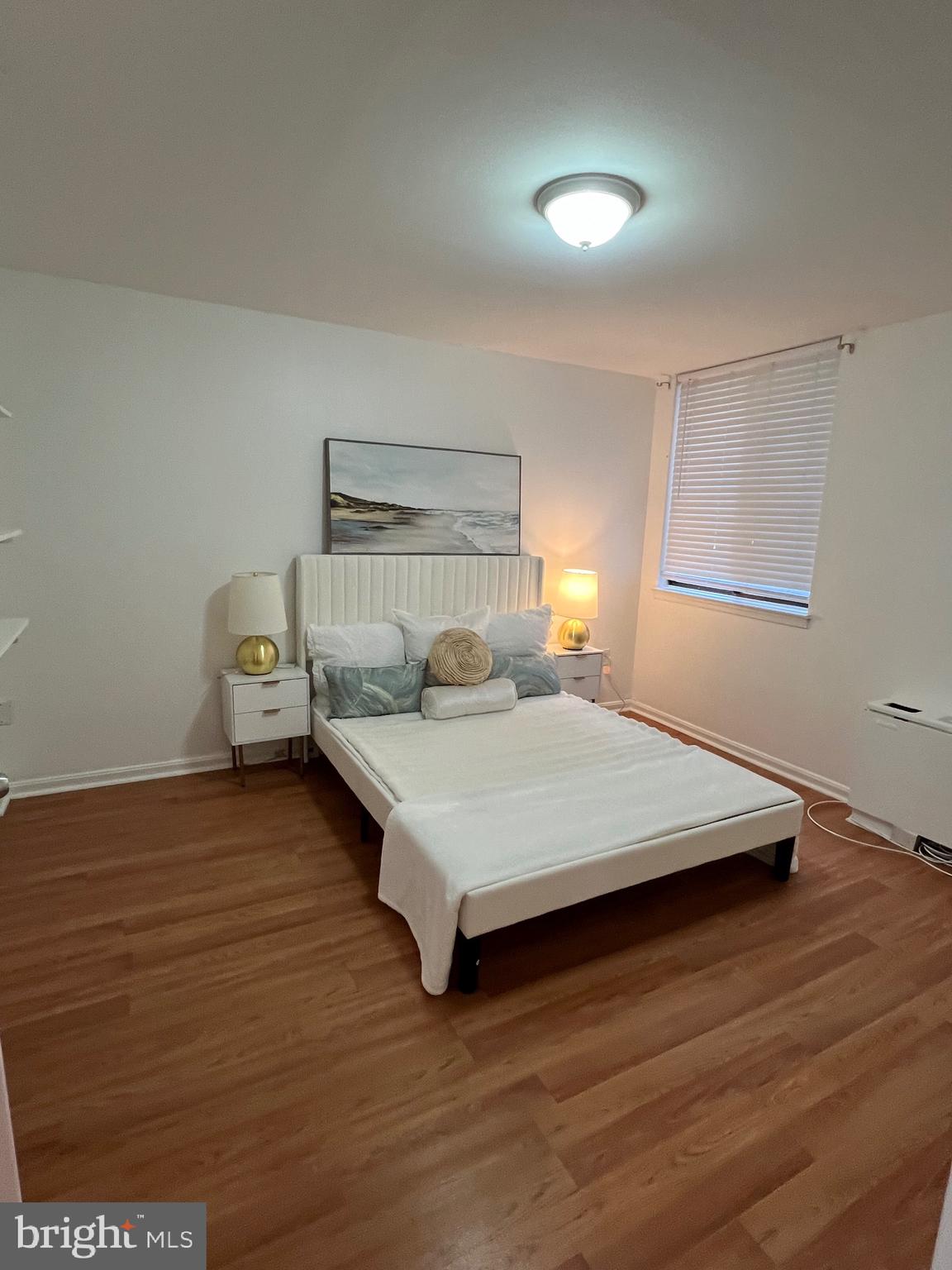 WOODLAKE TOWERS - Residential