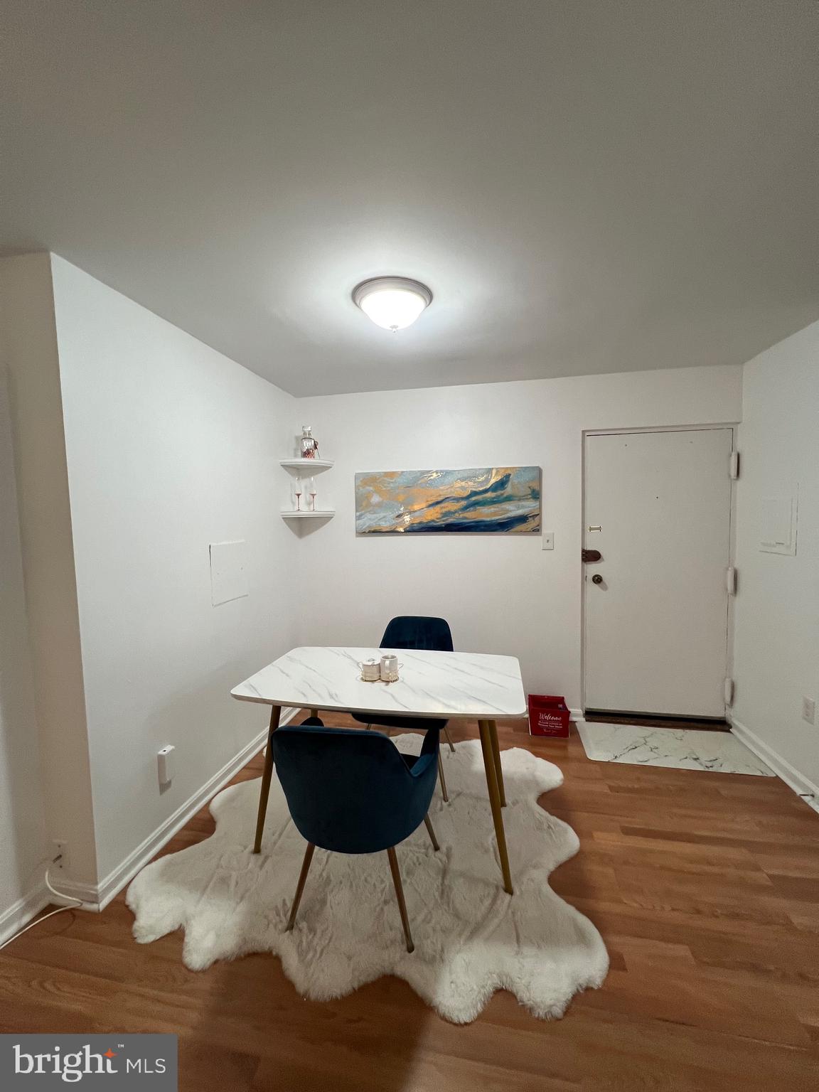 WOODLAKE TOWERS - Residential