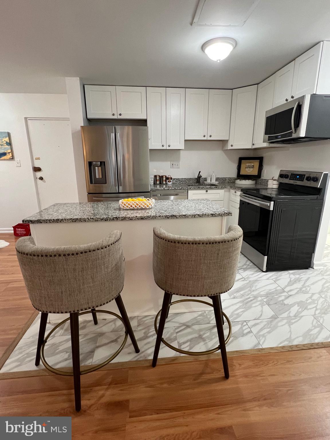 WOODLAKE TOWERS - Residential