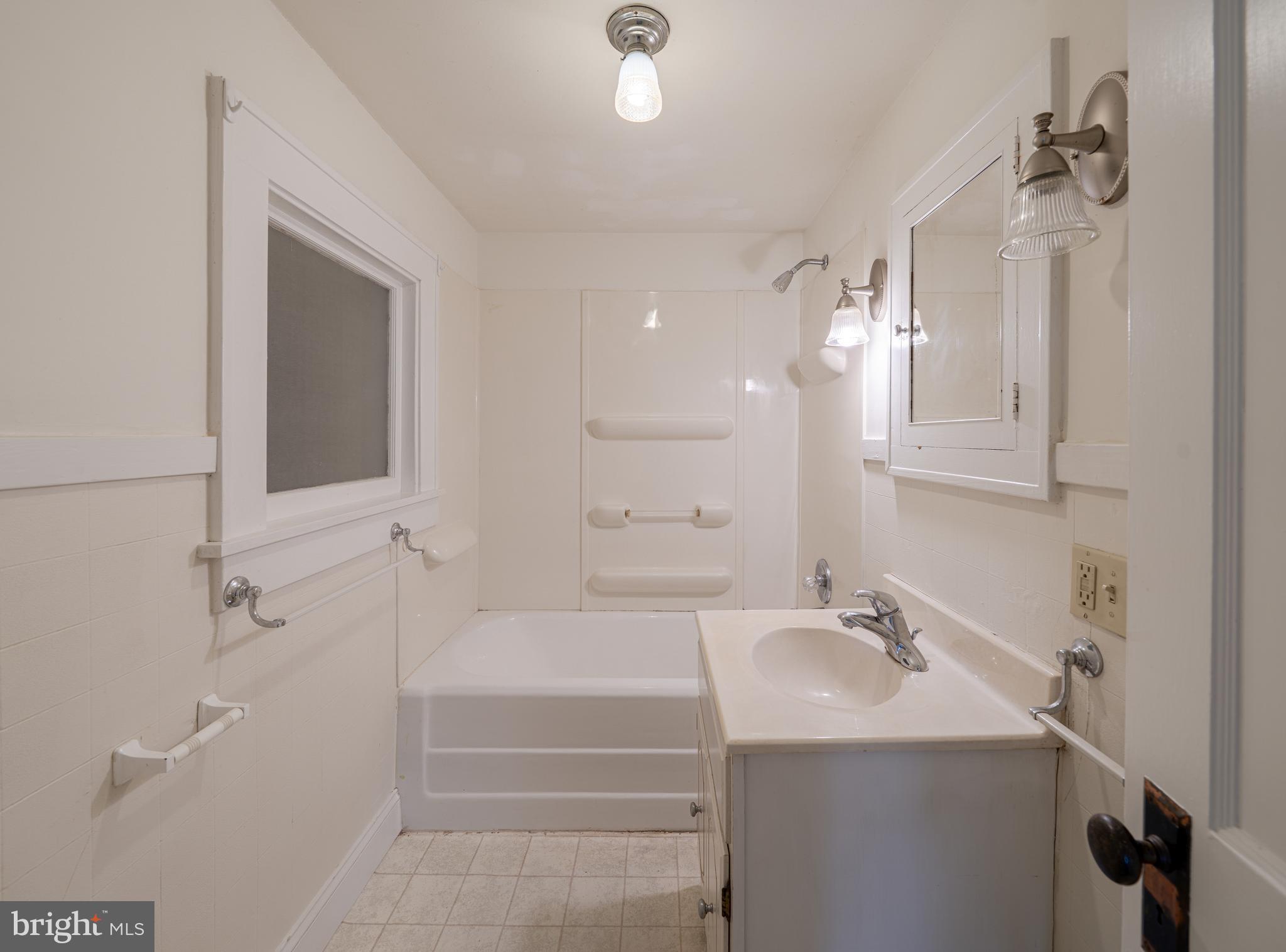 NORTH END - Residential