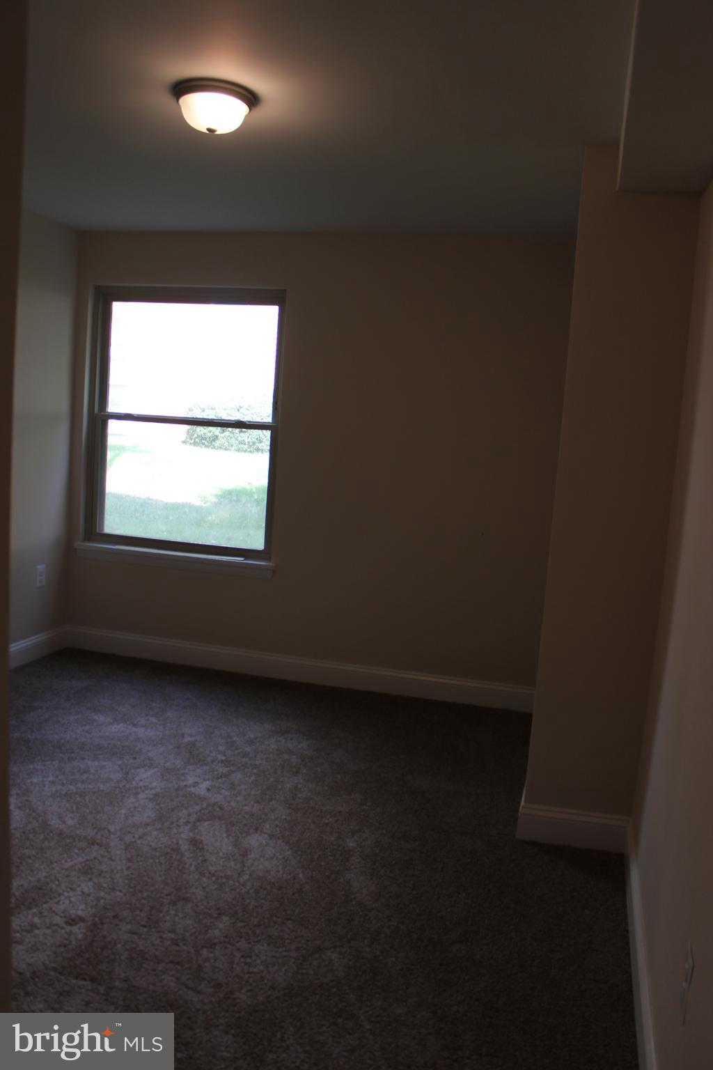 MARLOW TOWERS CONDOMINIUMS - Residential