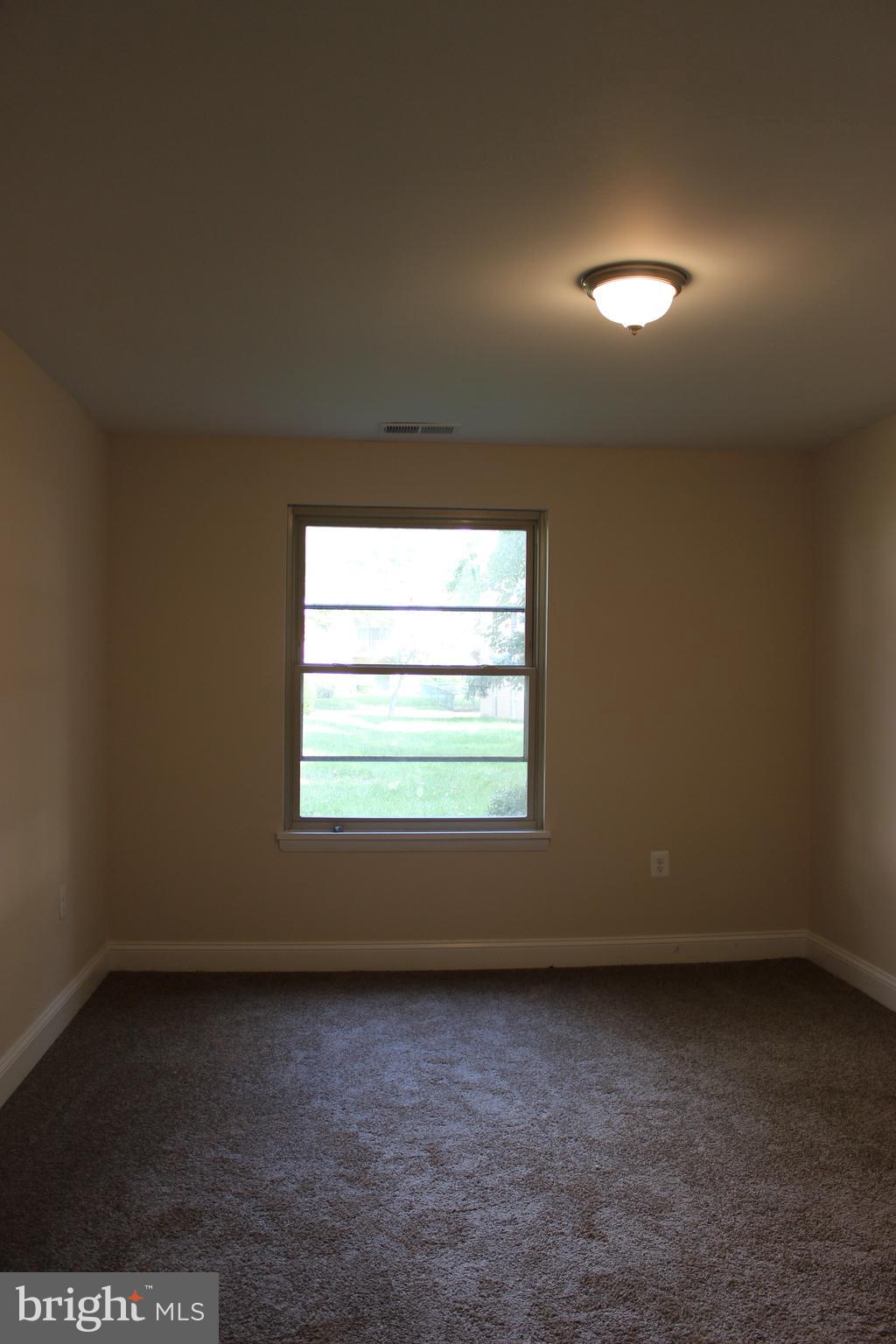 MARLOW TOWERS CONDOMINIUMS - Residential