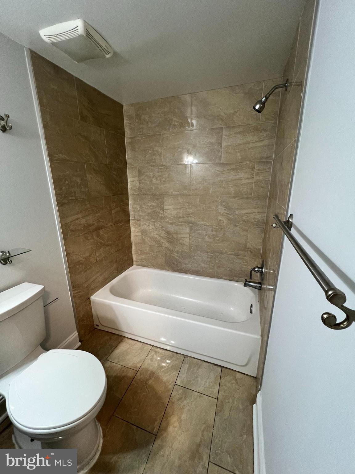 MARLOW TOWERS CONDOMINIUMS - Residential
