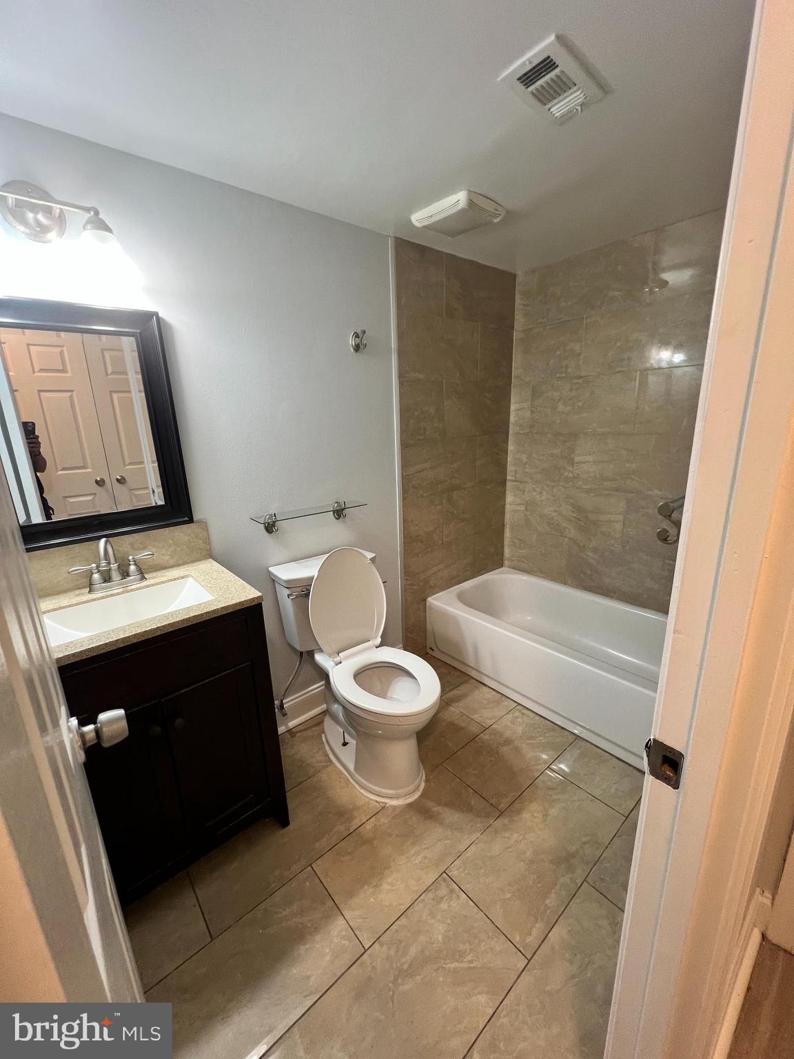 MARLOW TOWERS CONDOMINIUMS - Residential
