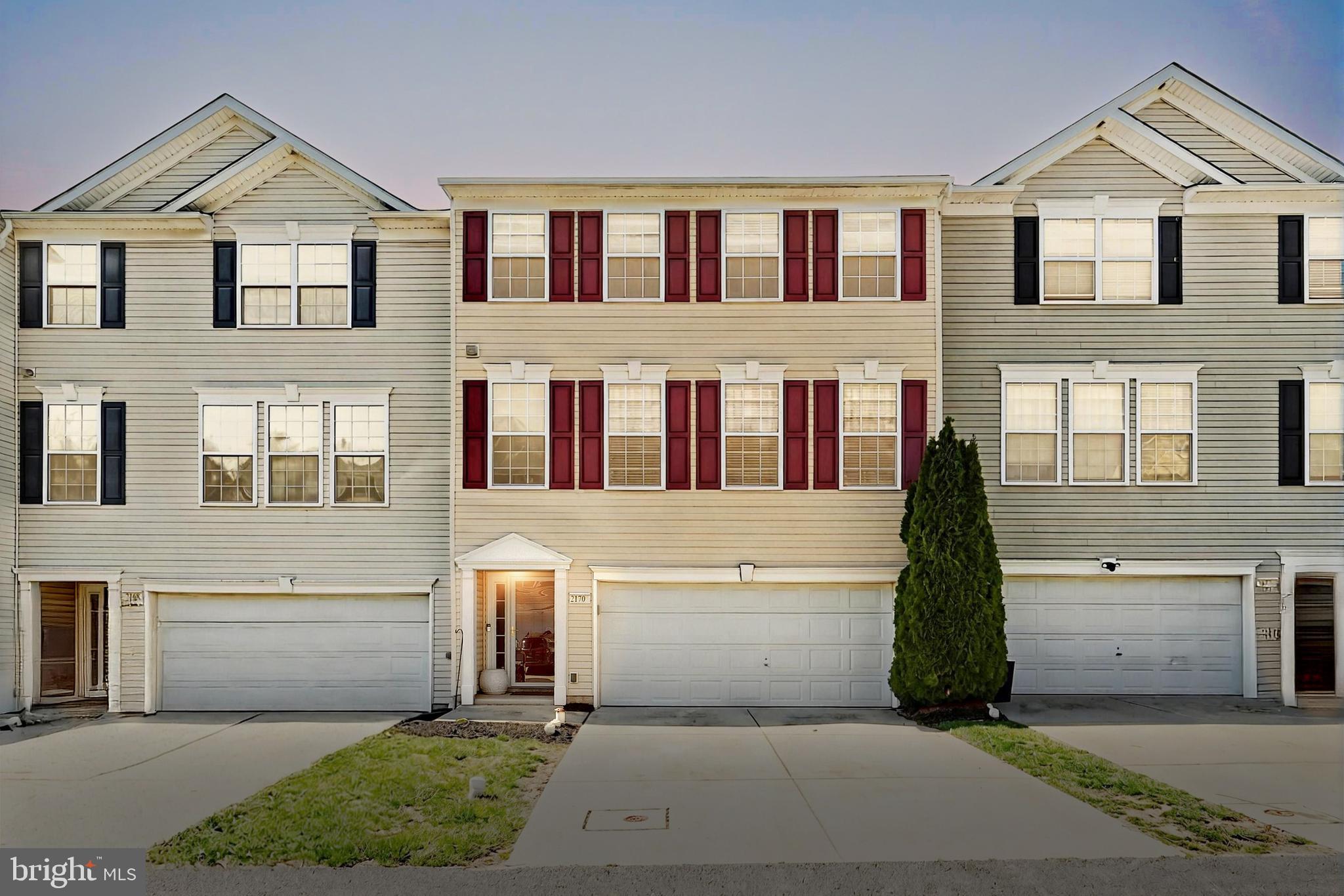IRON BRIDGE LANDING - Residential