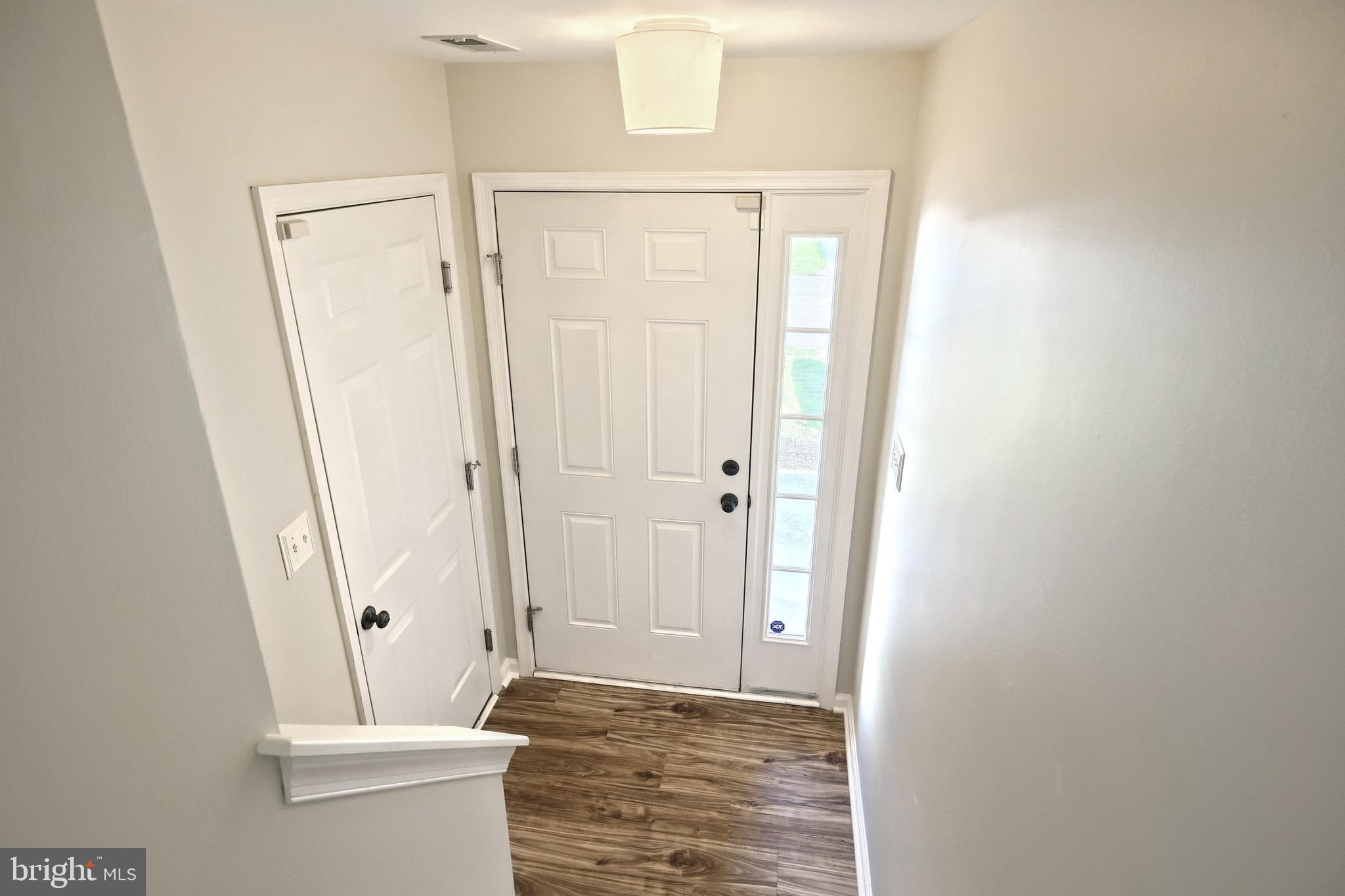 IRON BRIDGE LANDING - Residential