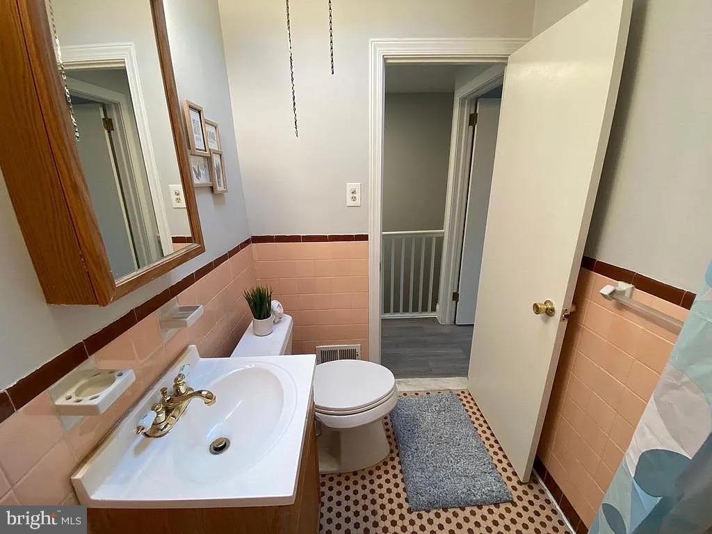 PHILADELPHIA - Residential