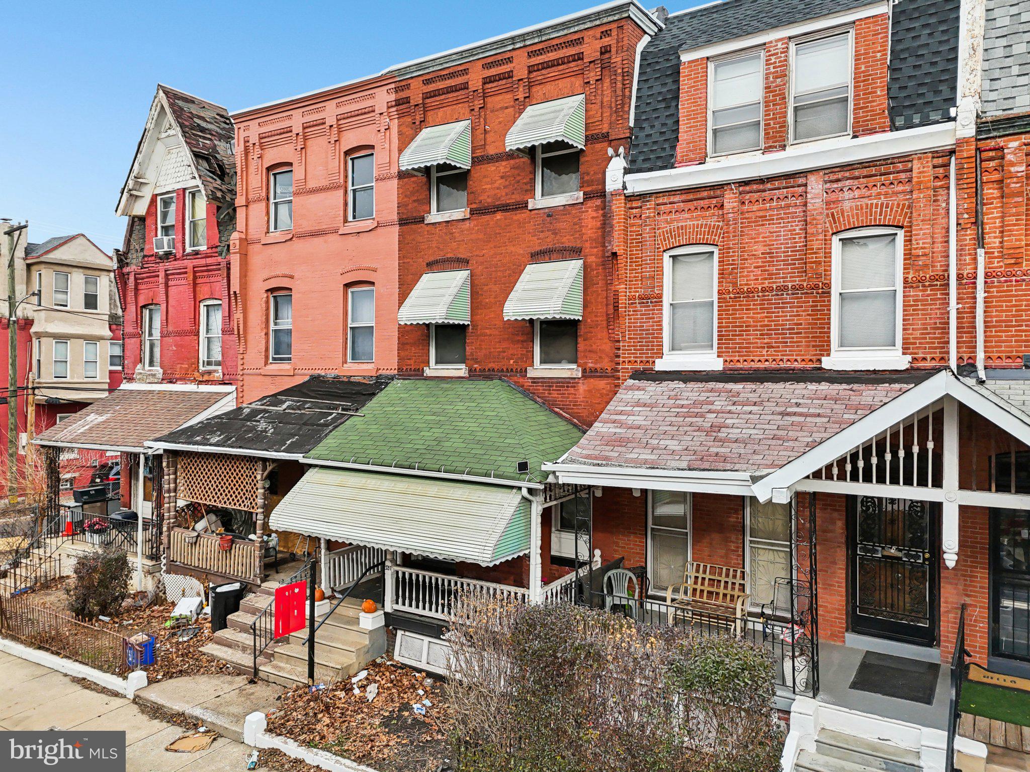 STRAWBERRY MANSION - Residential Income
