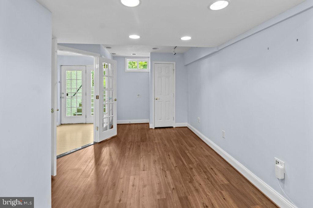 LONGEMEADE - Residential