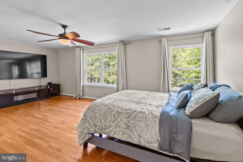 LONGEMEADE - Residential