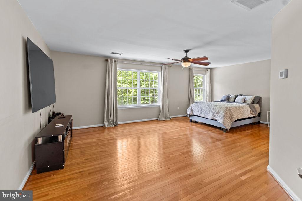 LONGEMEADE - Residential