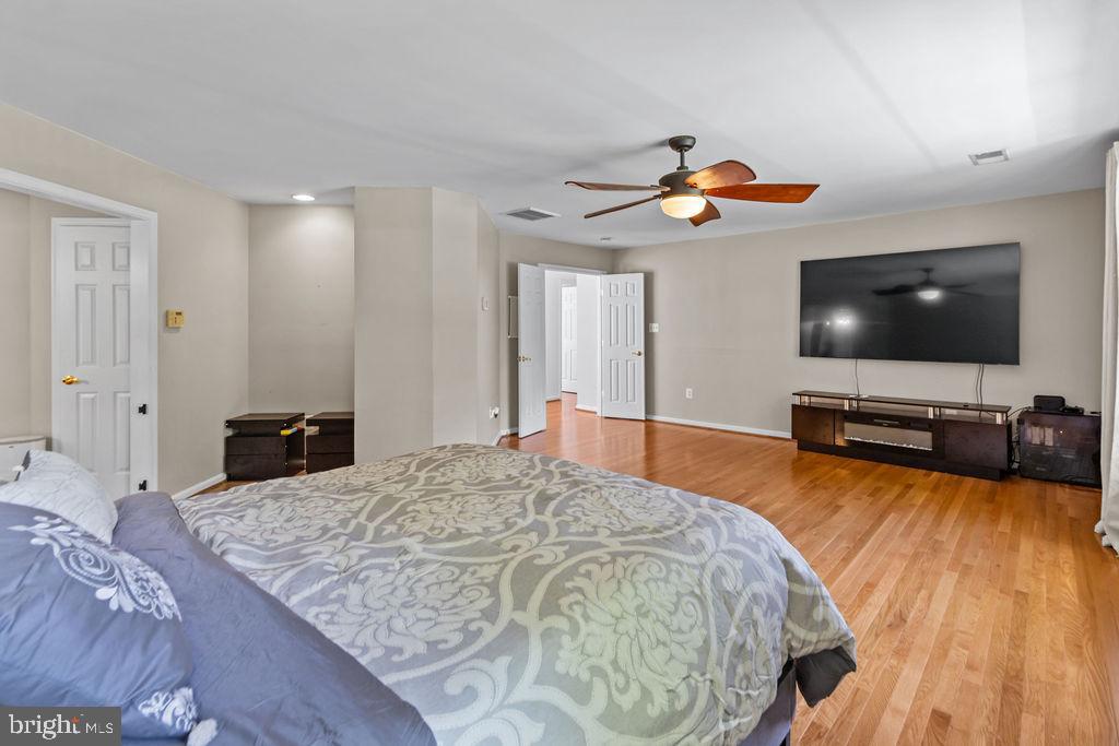 LONGEMEADE - Residential
